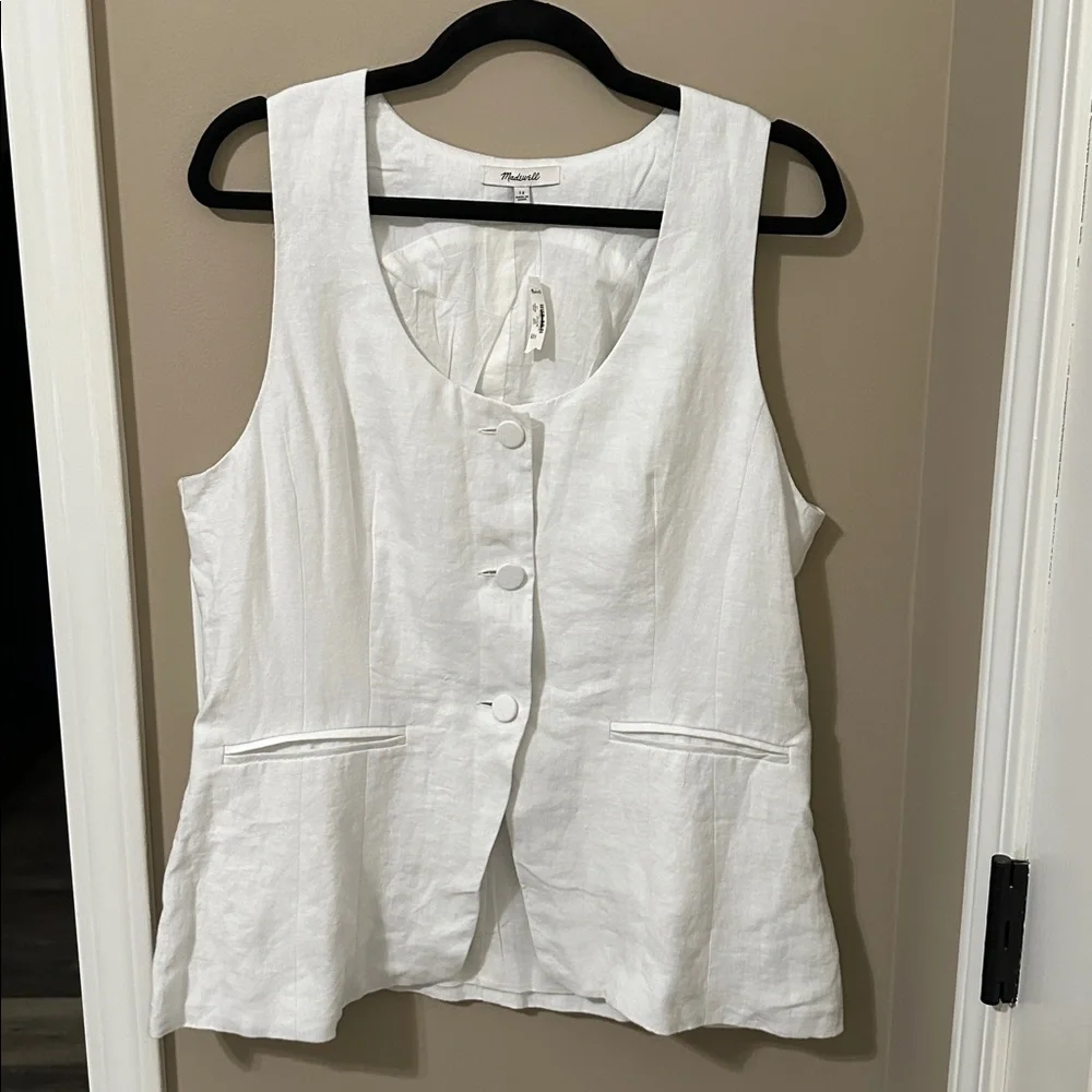 Madewell 100% Linen Scoopneck Cutaway Vest in Salt White - Picture 5 of 7